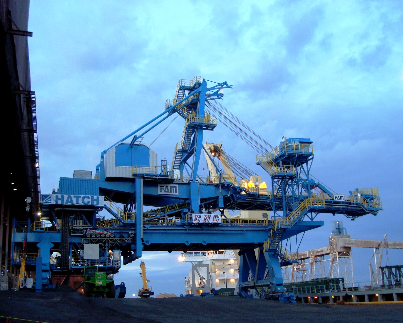 Arcelor Mittal -Chargeur de navire - Ship loader